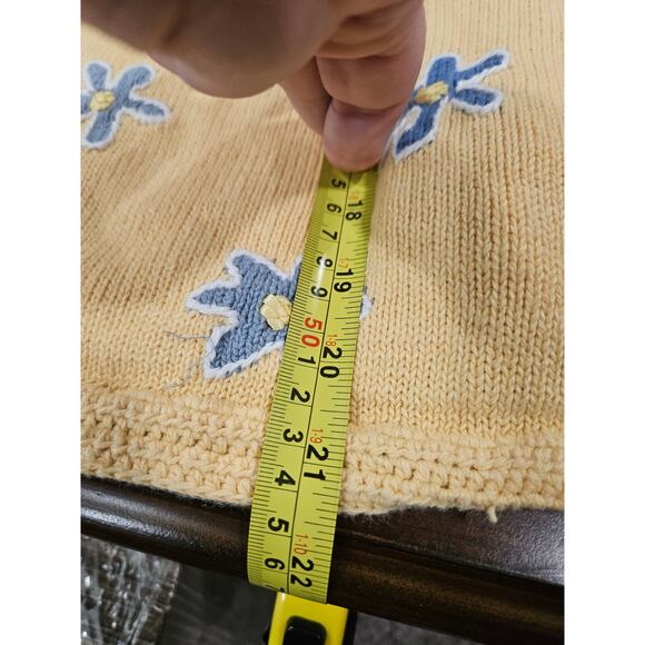 Vintage Orvis Floral Embroidered Butter Yellow Cardigan Sweater Sz S Cottagecore - Picture 6 of 6